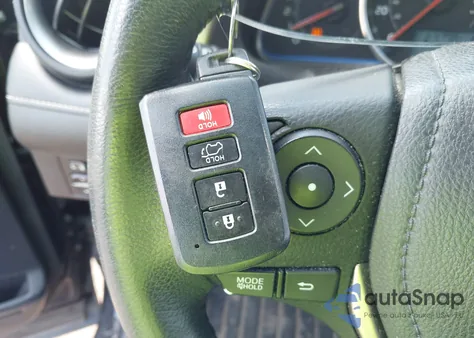 2013 Toyota Rav4 Limited z USA, uszkodzony, nr VIN 2T3YFREV8DW014711